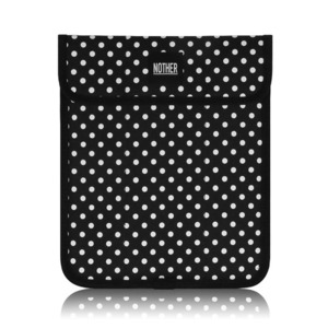 nother Sleeve Pouch for iPad / 나더 애플 아이패드 파우치 (Dot/Black)