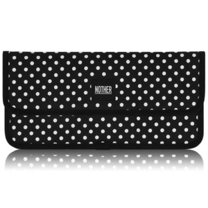 nother Sleeve Pouch for Wireless Keyboard / 나더 애플 블루투스 무선 키보드 파우치 (Dot/Black)